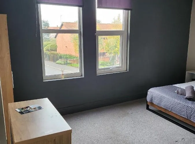 Wonderful, Woodville, Comfortable, Budget, Friendly Hotel *