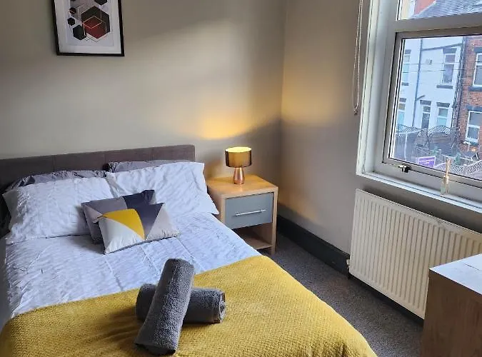 Wonderful, Woodville, Comfortable, Budget, Friendly 리즈