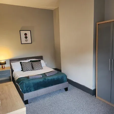 Wonderful, Woodville, Comfortable, Budget, Friendly Gasthof Leeds (West Yorkshire)