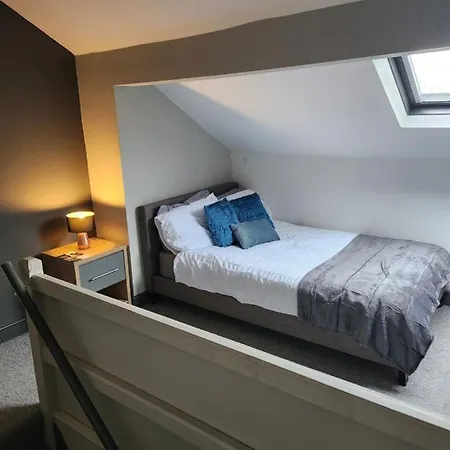 Wonderful, Woodville, Comfortable, Budget, Friendly * Leeds (West Yorkshire)